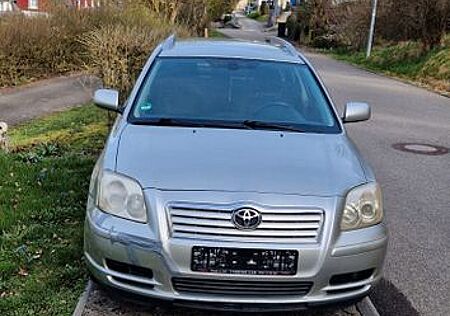 Toyota Avensis Combi 1.8-l-VVT-i -