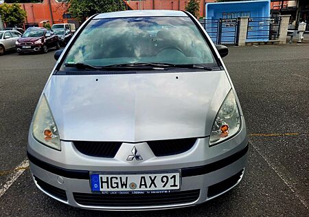Mitsubishi Colt 1.1 Invite