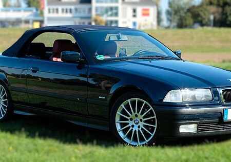 BMW 328i Cabrio - Rentnerauto