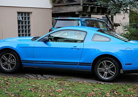 Ford Mustang 2010 4.0L V6 Premium