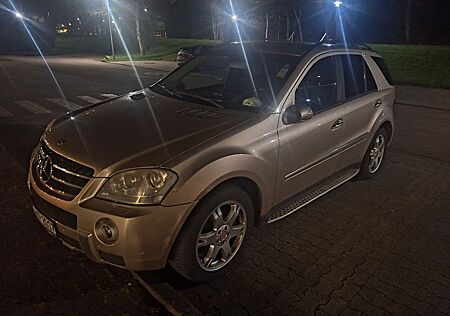 Mercedes-Benz ML 500 4MATIC -
