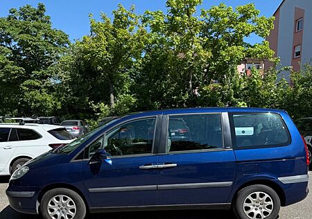 Peugeot 807 Grand Filou Cool HDi 110 Grand Filou Cool