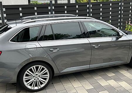 Skoda Superb 2.0 TDI DSG STYLE, 19 Zoll, E-Klappe, AHK