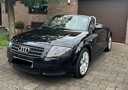 Audi TT Roadster 8N / TÜV & Bremsen neu