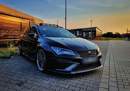 Seat Leon 2.0 TSI St&S ST CUPRA DSG 4Drive CUPRA