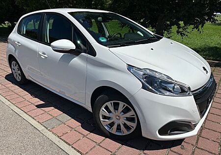 Peugeot 208 PureTech 82 Active Navi, Tempomat, SHZ, PDC,