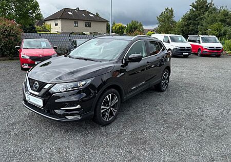 Nissan Qashqai ZAMA AUTOM/NAVI/AHK/KAMERA/PANOGLASDACH