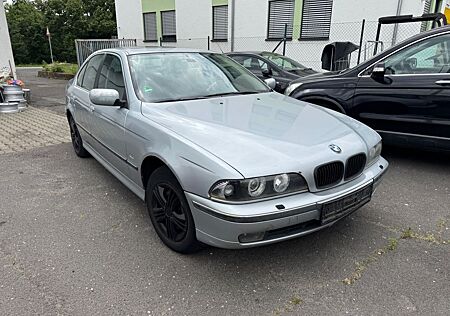 BMW 523 E39
