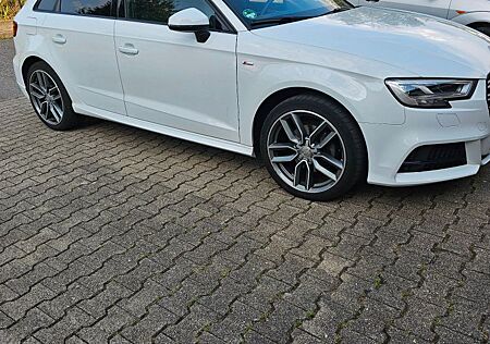 Audi A3 S- Line 1.6 TDI S tronic Sport