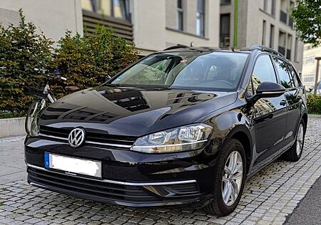 VW Golf Volkswagen 1.5 TSI ACT OPF DSG Comfortline Variant...