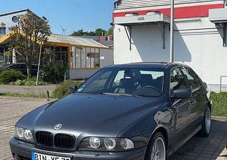BMW 525i Exclusive Exclusive