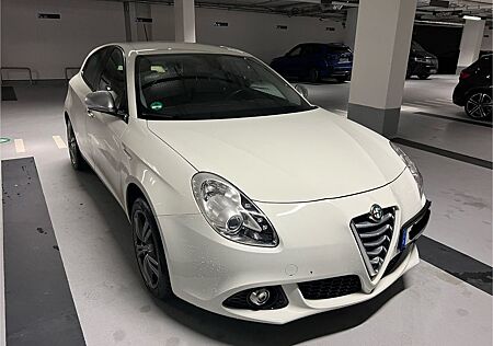 Alfa Romeo Giulietta SUPER 1.4 TB 16V 77kW