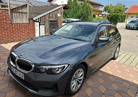 BMW 318i Tour A inkl. Winterreifen & Garantie 01/27