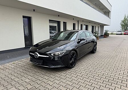 Mercedes-Benz CLA 200 d Shooting Brake-Navi-Kamera-LED-MBUX