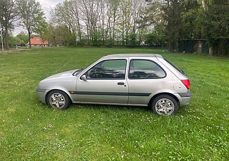 Ford Fiesta 1.3 44 kW -