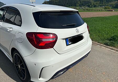 Mercedes-Benz A 200 AMG Line AMG Line