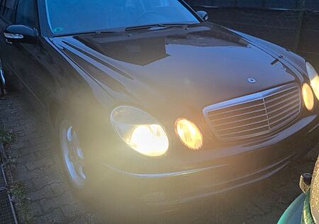 Mercedes-Benz E 320 CDI AVANTGARDE Avantgarde