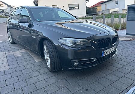 BMW 530d Touring A Luxury Line Luxury Line