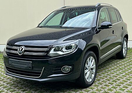 VW Tiguan Volkswagen 2.0 4Motion DSG | AHK | StandH. | Xenon |