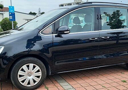 VW Sharan Volkswagen 2.0 TDI . R Kameras und Panorama HU.04.26