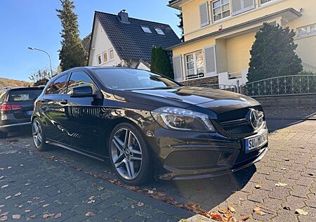 Mercedes-Benz A 250 4MATIC AMG Line DCT AMG Line