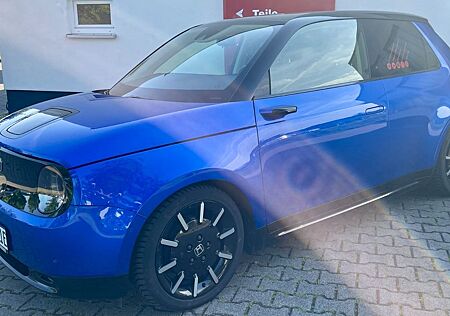 Honda e Advance