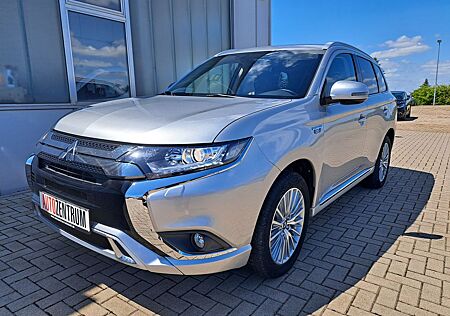 Mitsubishi Outlander PHEV 4WD AUTOMATIK APP-CONNECT AHK