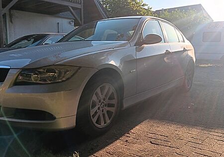 BMW 318i -