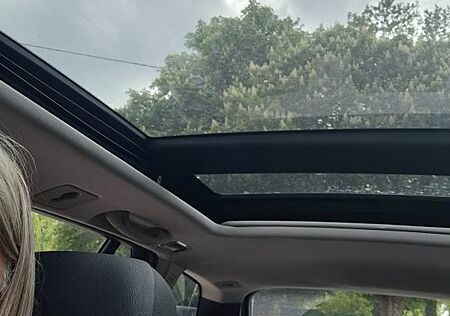 BMW X3 2.0d -Pano,AHK,Leder,uvm.