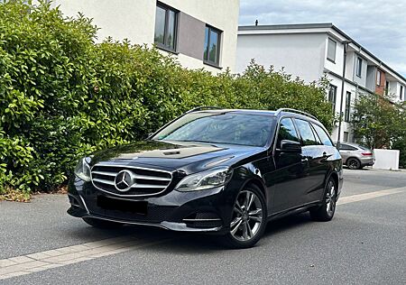 Mercedes-Benz E 300 T CDI Avantgarde Aut./Xenon/Distronic-Plus