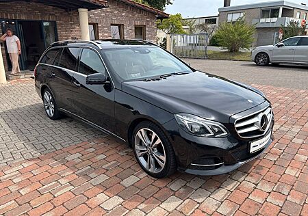 Mercedes-Benz E 350 E 350T-Modell 4Matic+TV+Schiebed.+Leder+Led+Nav