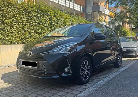 Toyota Yaris 1,5-l-Dual-VVT-iE CVT Y20 Club Y20 Club