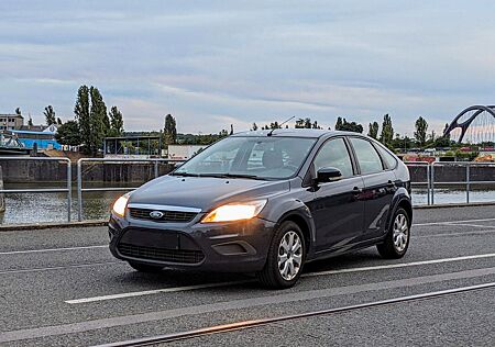 Ford Focus 2,0TDCi DPF Style Navi Klimaaut. TÜV 06 26