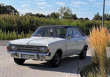 Opel Commodore