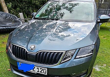 Skoda Octavia 2.0 TDI SCR DSG Tour Combi Tour