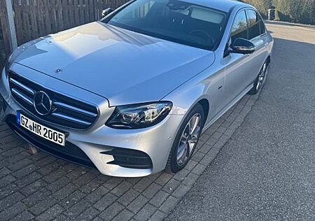 Mercedes-Benz E 350 e AMG