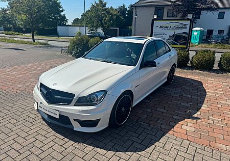 Mercedes-Benz C 63 AMG Lim. Tüv+Klappenausp.+deutsche Papiere