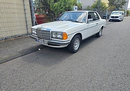 Mercedes-Benz CE 230 Sammlerzustand