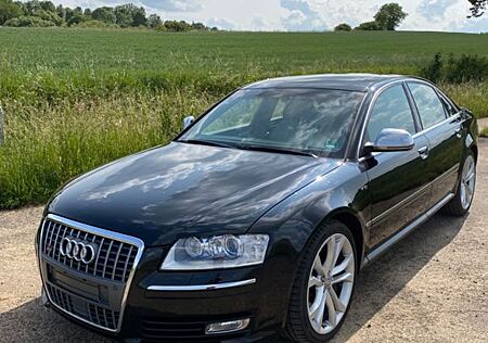 Audi S8 5.2 V10 tiptronic quattro / 2.Hand / Facelift