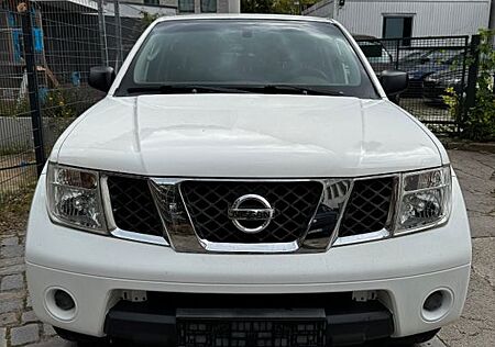 Nissan Pathfinder 2.5 dCi Comfort 7Sitzer*Klima*