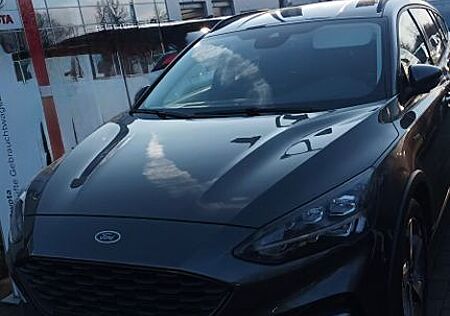 Ford Focus 1,5 EcoBoost 134kW Active Turnier Auto...
