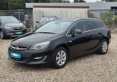Opel Astra J Sports Tourer Exklusiv Navi Bi-Xenon AHK