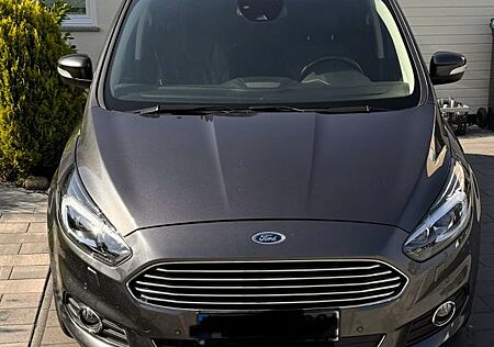 Ford S-Max 2,0 EcoBlue Bi-Turbo 177kW Titanium Au...