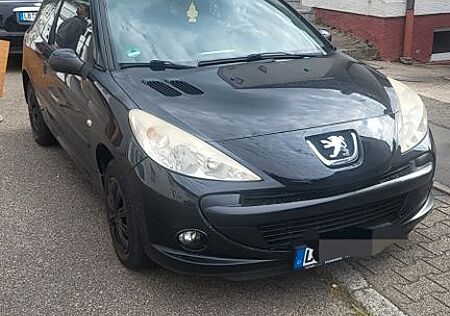 Peugeot 206 + 1,1 - Große Kd, Klima,wenig Km