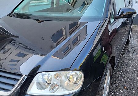 VW Touran Volkswagen 2.0 TDI 125 kW DSG DPF Highline Highline