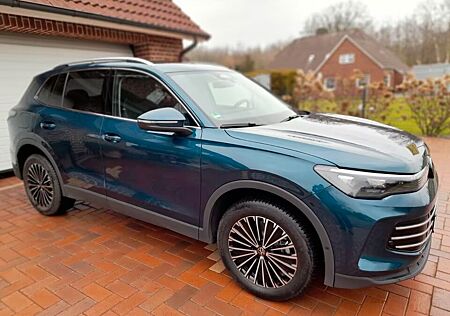 VW Tiguan Volkswagen 1.5 eHybrid OPF 110kW DSG Elegance El...