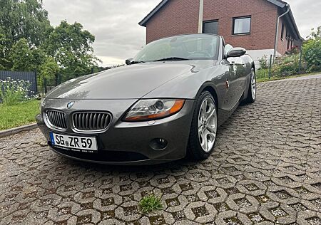 BMW Z4 3.0i - Topzustand - Tausch 4-Sitzer Cabrio