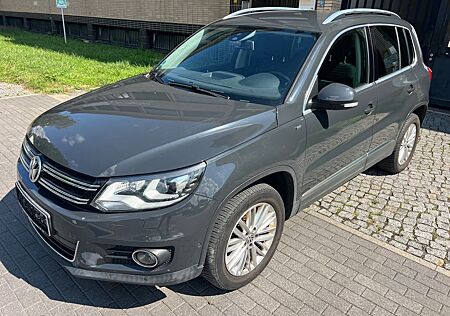 VW Tiguan Volkswagen 2.0 TDI DSG 4MOTION CUP Sport & Style