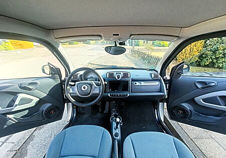 Smart ForTwo 451 coupé 1.0 61PS Benzin Nav Alu LED JBL