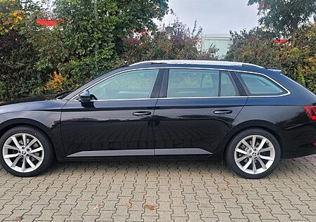 Skoda Superb 1.8 TSI DSG Style Combi Style